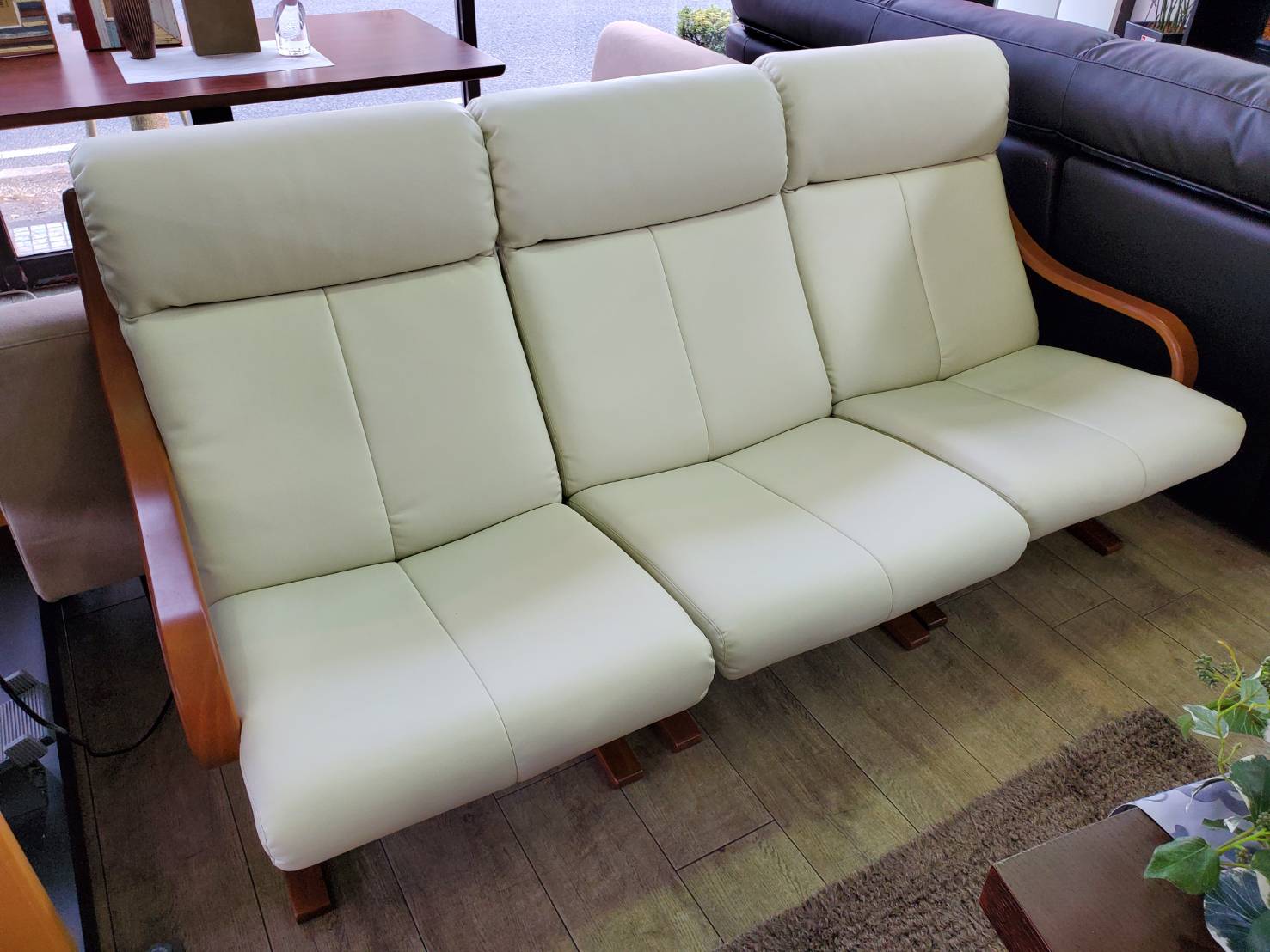 ☆FUJI FURNITURE 冨士ファニチア 3シーターソファ セパレートタイプ 