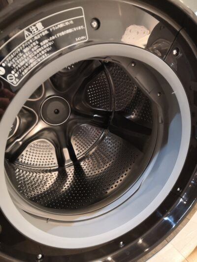 HITACHI Drum type washer / dryer 3