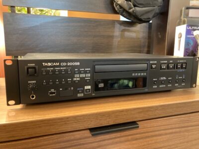 TASCAM＊業務用CDプレーヤー（CD-200SB,2020年製)買取しました！