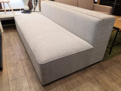 modelroom armlesssofa 3seater 1