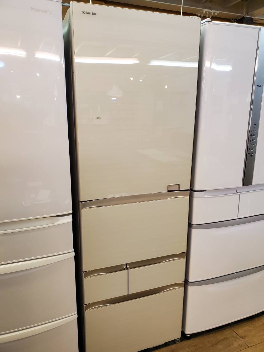TOSHIBA 465L 光れ 5ドア冷蔵庫 GR-R470GWミラーガラストップ 