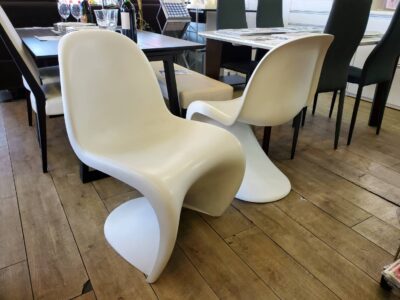 vitra　ヴィトラ　PantonChair　パントンチェア　VernerPanton　ヴァーナー パントン　バーナーパントン　デザイナーズ家具　デザインチェア　デザイナーチェア　デザイナーズチェア　名作椅子　旧モデル　一体成型　オシャレ　お洒落　オススメ　おススメ　インテリア