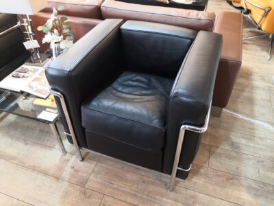 Cassina ixc. LC2 One-seat sofa