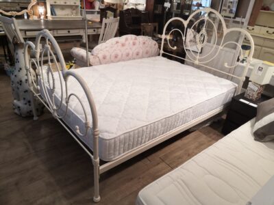 LauraAshley wbed