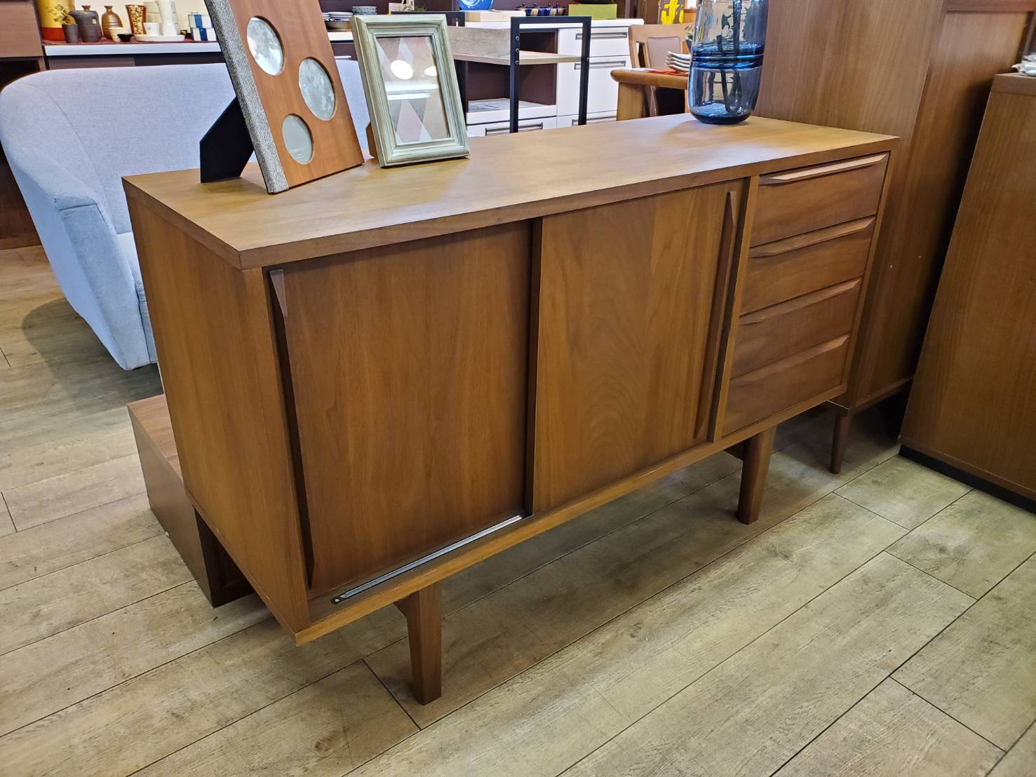 【unico】ウニコ NORD ノルド TVボード unico ウニコ NORD ノルド ウォールナット材 北欧モダン TVボード