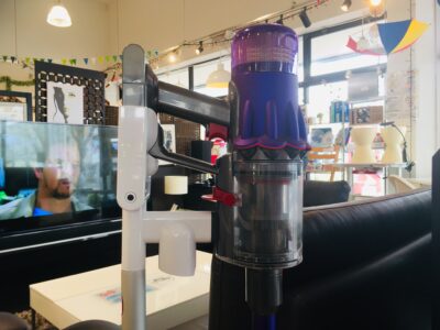 Dyson＊コードレスクリーナー＊Digital Slim Fluffy＊2021年製＊SV18FF　買取しました！