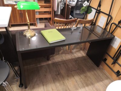 desk w1400