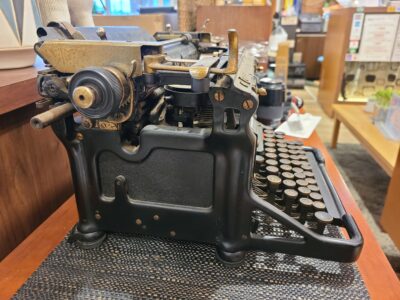 Underwood / アンダーウッド社製　アンティーク タイプライター　made in U.S.A　オブジェ　ヴィンテージ