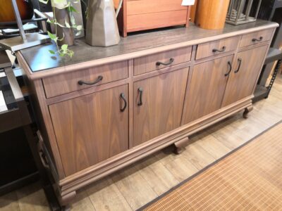 cabinet w1700