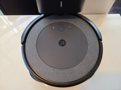  iRobot / アイロボット　Roomba / ルンバ　i3+　ロボット掃除機　クリーンベース　2021年製　高年式