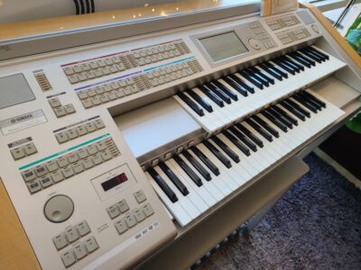 YAMAHA / ヤマハ　TAGEA / ステージア　エレクトーン　Electone　イス付き　ELS-01