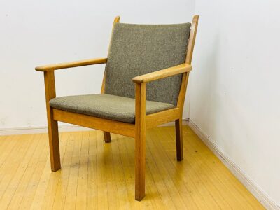 getama Easy chair 1