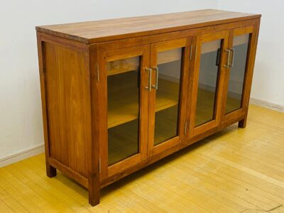 Vintage sideboard 1