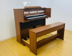 Roland organ 1