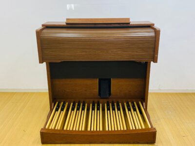Roland organ 2