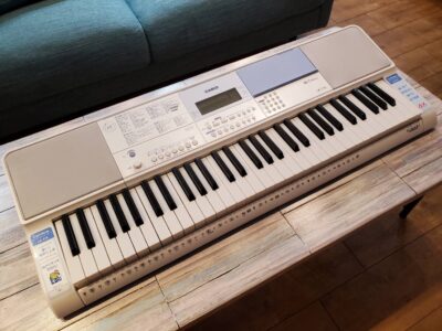 CASIO　カシオ　光ナビゲーション　キーボード　2020年製　電子キーボード　デジタルキーボード　電子ピアノ　デジタルピアノ　2020年製　高年式　初心者　箱型　簡単演奏　リサイクルショップ　再良市場　天白　名東　おススメ