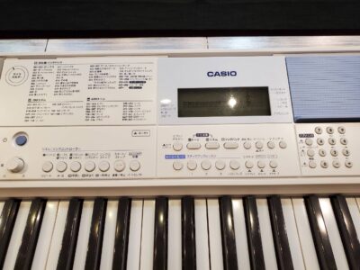 casio　カシオ　キーボード　光ナビゲーションキーボード　デジタルキーボード　2020年　簡単操作　レッスン　初心者向け　リサイクル　最良市場　天白区　名東区　買取　出張買取　高価買取　販売　お値打ち　特価　1点物　1点モノ　早い者勝ち　おすすめ