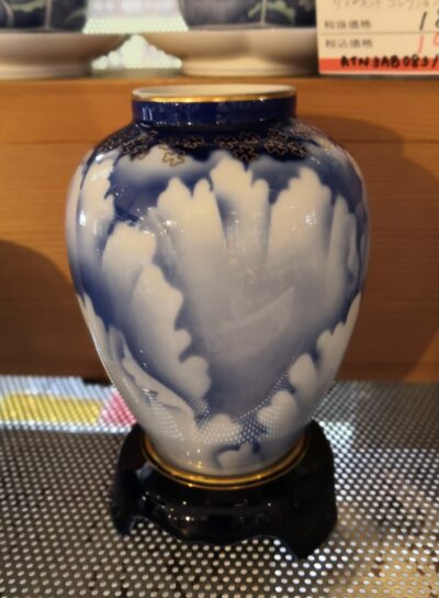 Fukagawa porcelain Vase