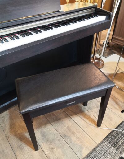 YAMAHA ARIUS Electronic piano 1