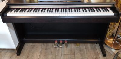 YAMAHA ARIUS Electronic piano 2