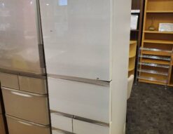 TOSHIBA　東芝　501L　氷結晶チルド　5ドア　冷蔵庫　2021年製　高年式　ホワイト　タッチオープン　ガラスドア　ストライプ　冷凍冷蔵庫　リサイクルショップ　再良市場　天白　名東　おすすめ