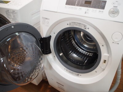 10/6.0kgドラム式洗濯乾燥機　SHARP　2021年製　ES-H10E-WL