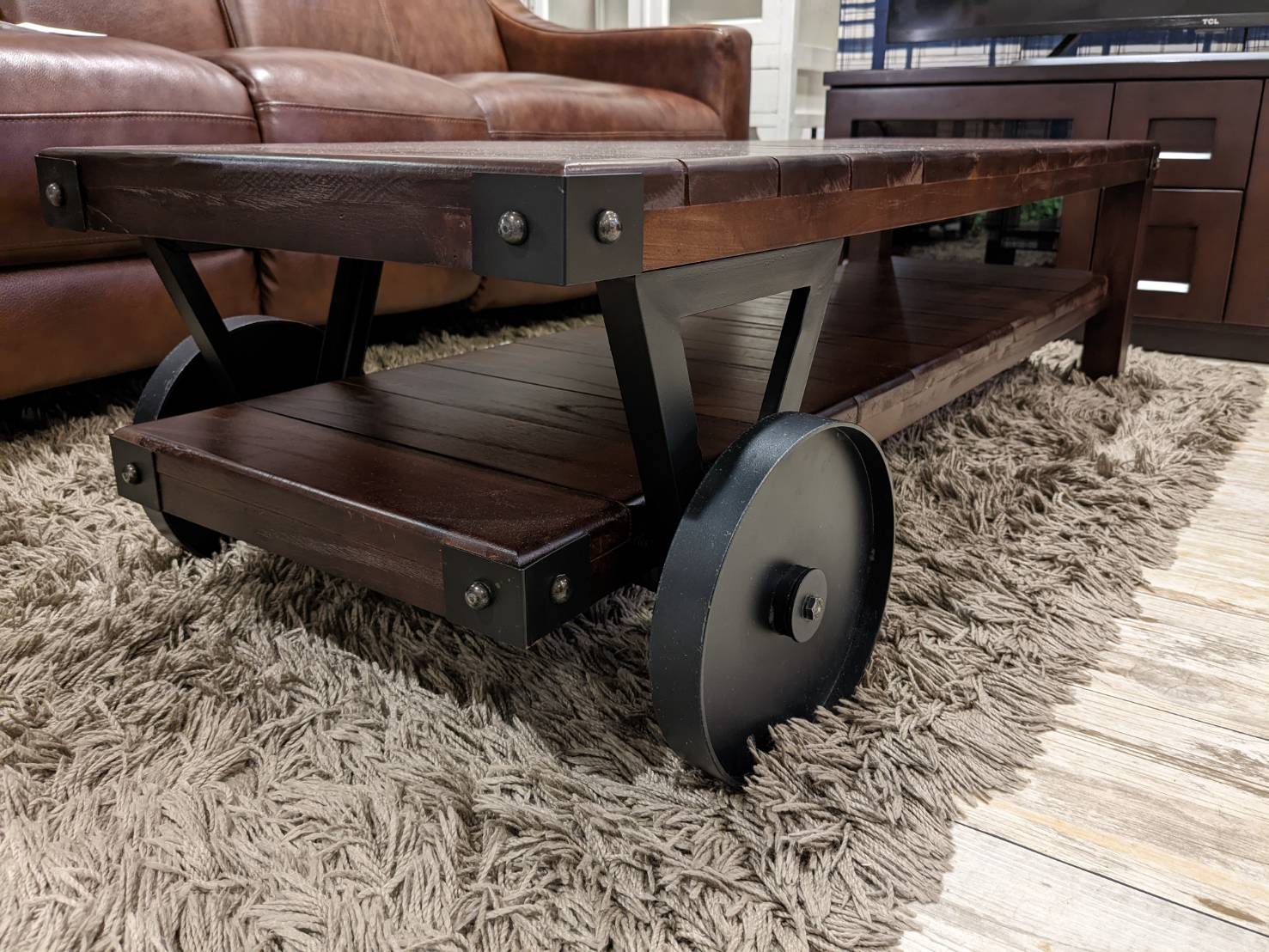 【新品】リベリタシリーズ　トロリーテーブル　ヴィンテージ　アウトレット 新品】リベリタシリーズトロリーテーブルヴィンテージアウトレット