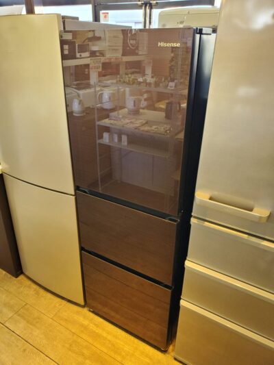 Hisense　ハイセンス　282L　3ドア　冷蔵庫　2021年製　高年式　ブラウン　真ん中野菜室　ガラスドア　ガラストップ　リサイクルショップ　再良市場　天白　名東　おススメ