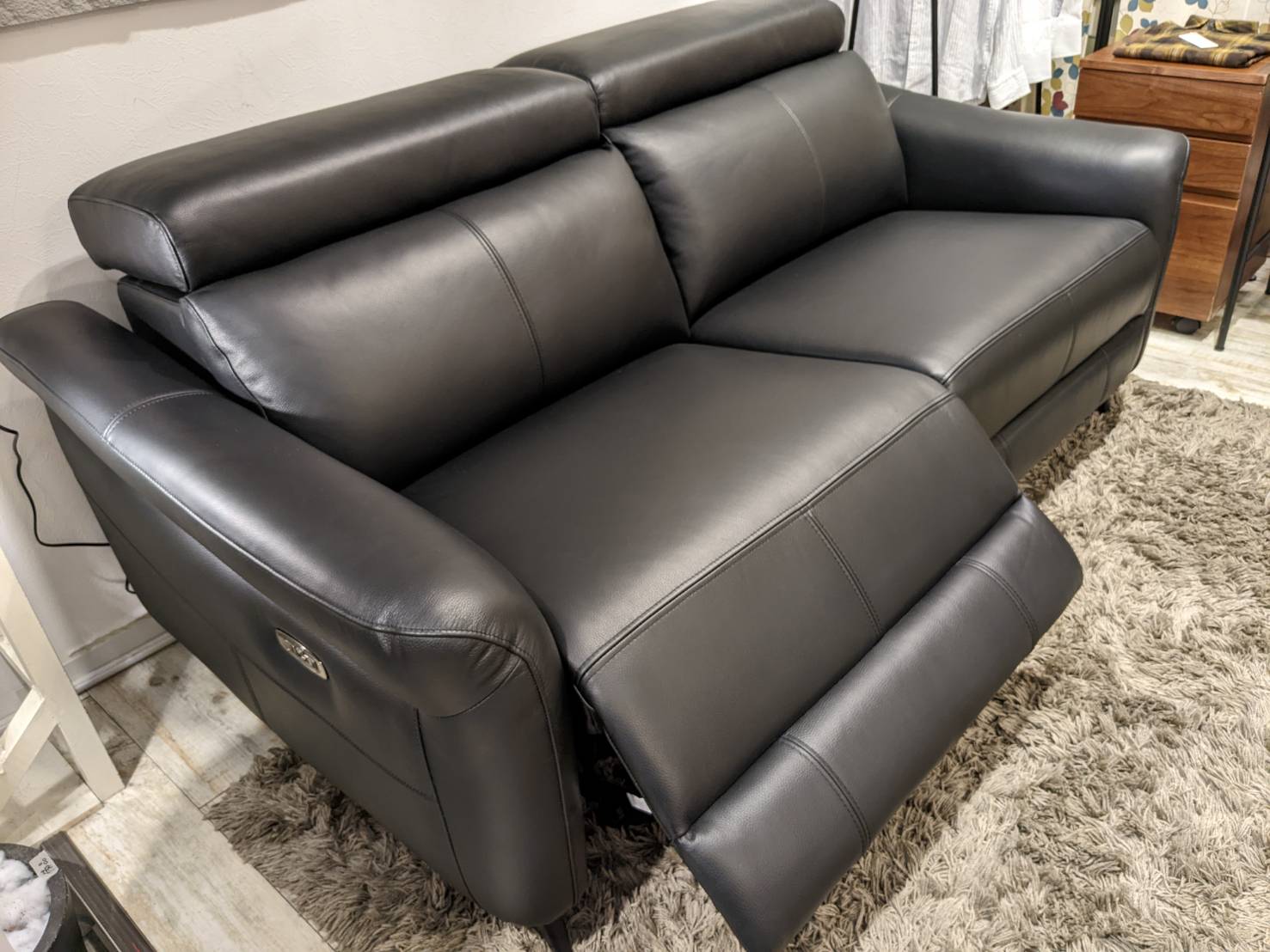 2/10まで！大塚家具 電動ソファYES140004BK3P総革ブラック