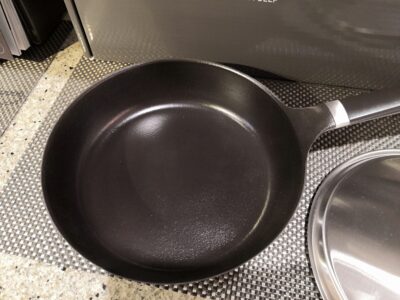 VERMICULAR Oven-Safe Skillet 2