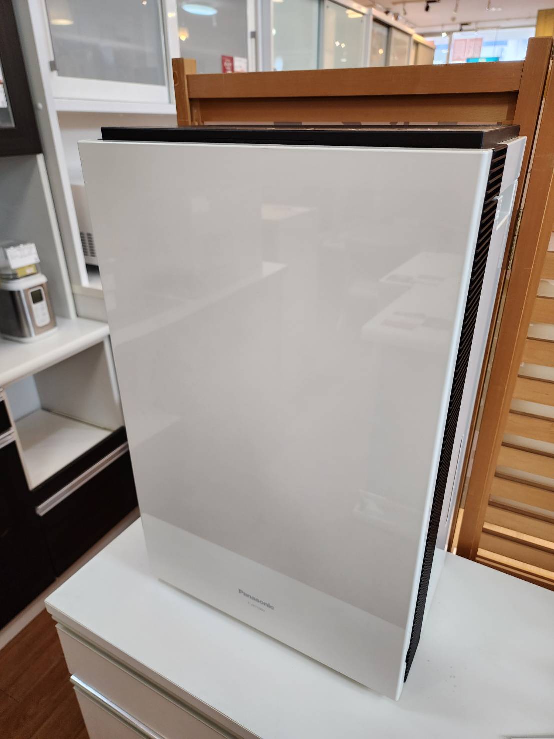 新品】Panasonic ”Ziaino” 次亜塩素酸空間除菌脱臭機 F-JX1100V 2020年