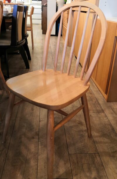 momonatural vent d table mare round chair 1