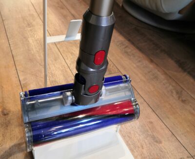 Dyson ダイソン V8 Fluffy Extra SV10 コードレスクリーナー 2