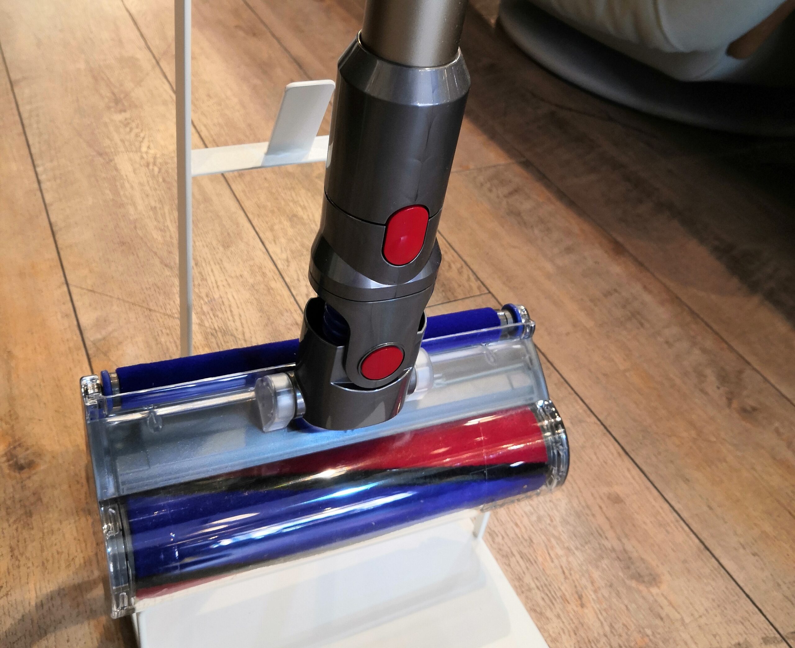 中古】Dyson ダイソン V8 Fluffy Extra SV10 コードレスクリーナー