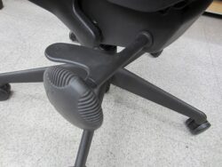 hermanmiller_mirrachairs_8