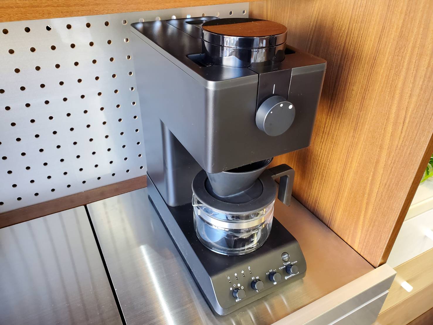 ツインバード コーヒーメーカー 全自動 ミル付き 豆から 6杯用 臼式