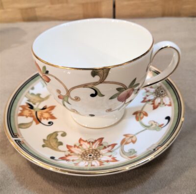 WEDGWOOD カップ＆ソーサー オベロン