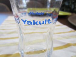 yakult-glass-4