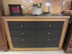 gold-frame-chest-3