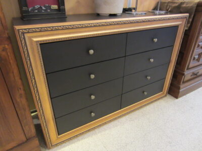 gold-frame-chest-main