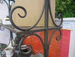 iron shelf-3