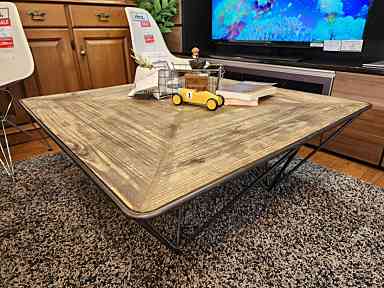 CRASH GATE　CRITH COFFEE TABLE