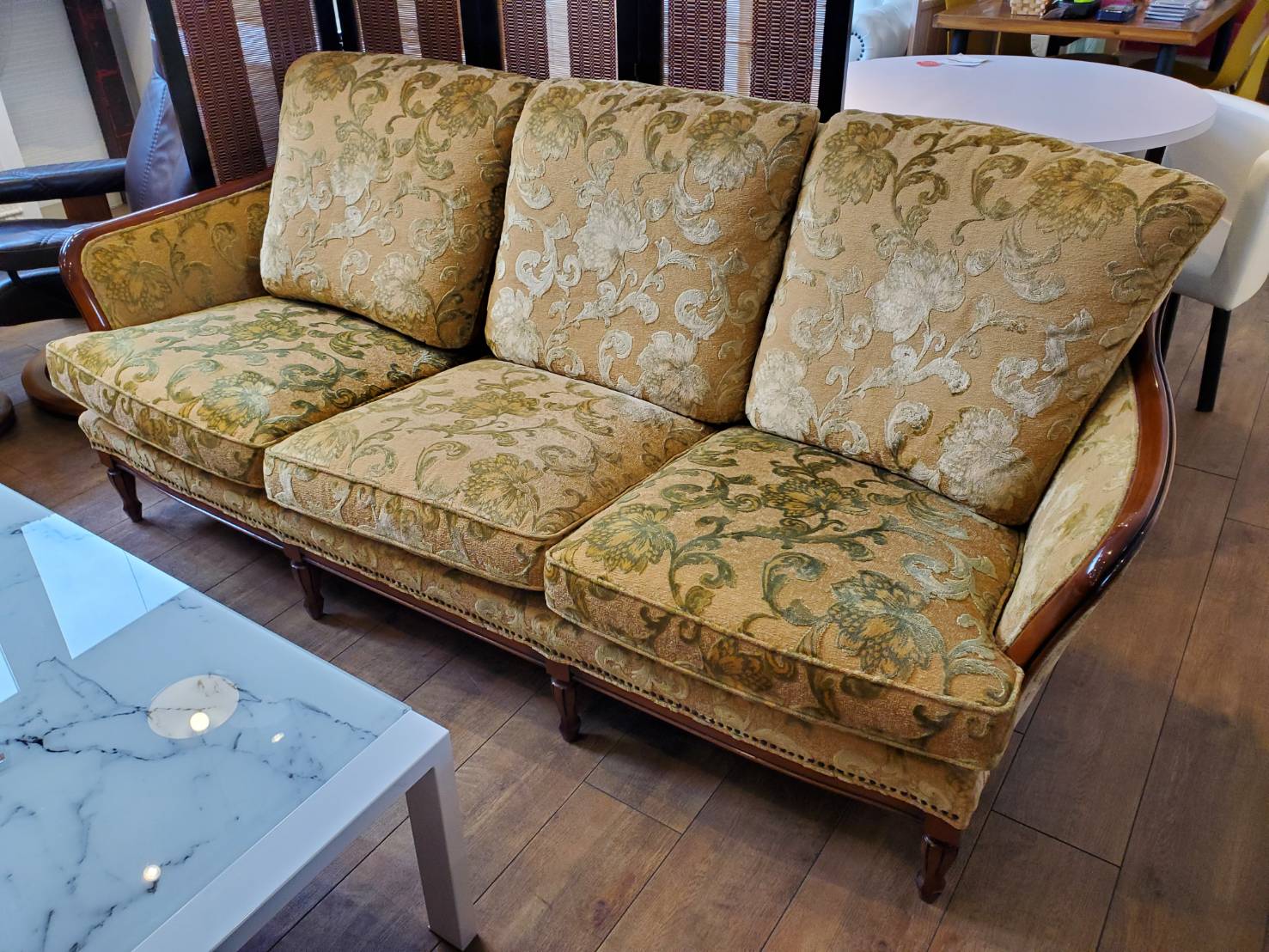 展示品　マルニ　110万　ブリタニア　3人掛けソファ　トリプルソファ　クラシック ☆maruni マルニ 3シーターソファ BRITANIA ブリタニアシリーズ
