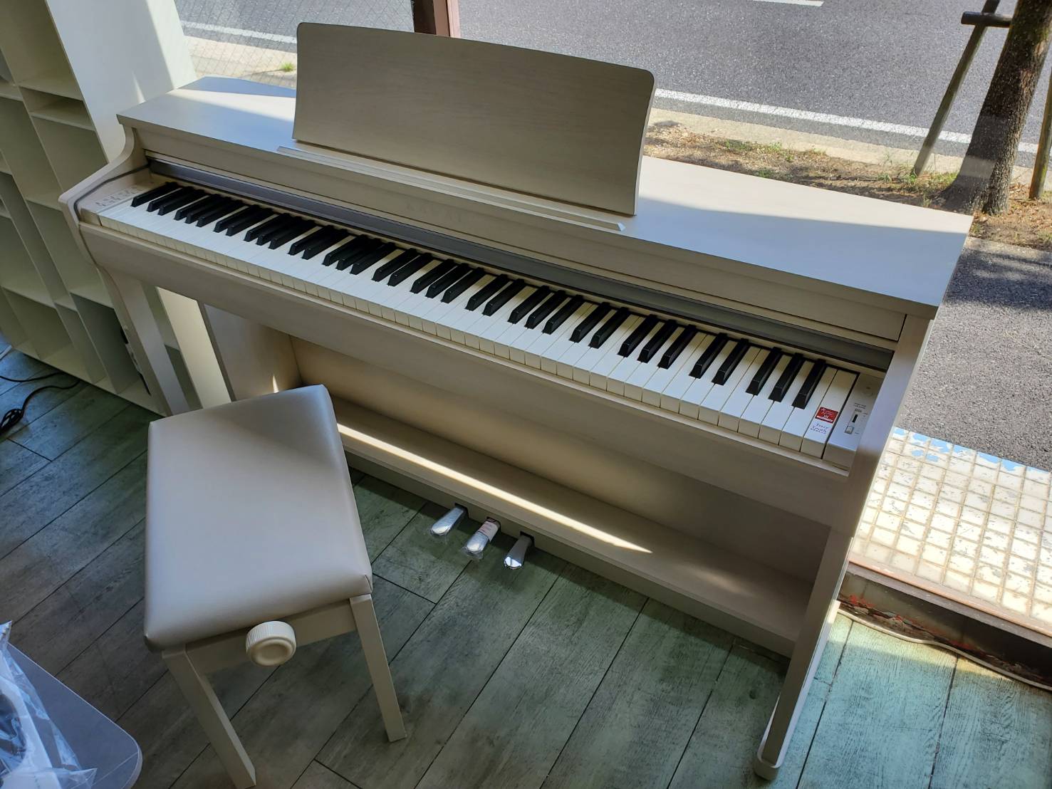 カワイ電子ピアノ【CN25A】プレミアムホワイトメープル調仕上げ カワイ