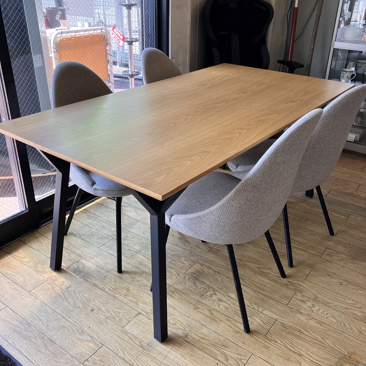 ダイニングチェアリビングチェア名古屋椅子工業