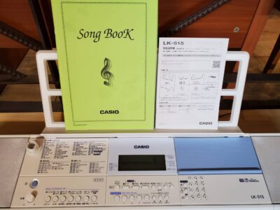 casio　カシオ　Casiotone　光ナビゲーションキーボード　電子キーボード　ピアノ　楽器　61鍵盤　ナビ機能　初心者　譜面台付き　入門　楽譜付き　リサイクル　最良市場　天白区　名東区　昭和区　千種区　瑞穂区　緑区　日進市　豊明市　東郷町　買取　出張買取　高価買取　販売　お値打ち　特価　1点モノ　1点物　早い者勝ち　おすすめ　中古品　キレイ