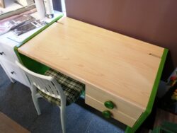 FRANCEBED-desk&chair-2