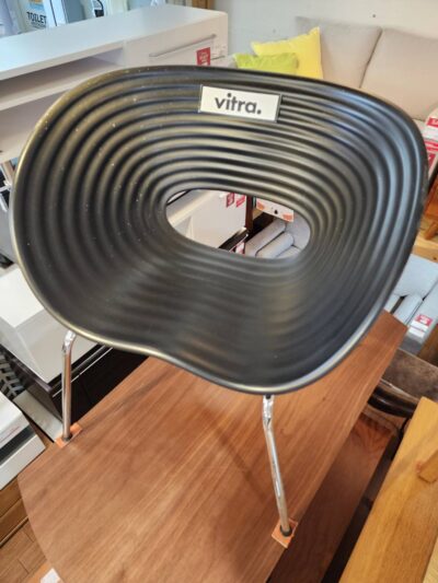 vitra　トムバックチェア