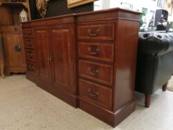 idc-sideboard-1