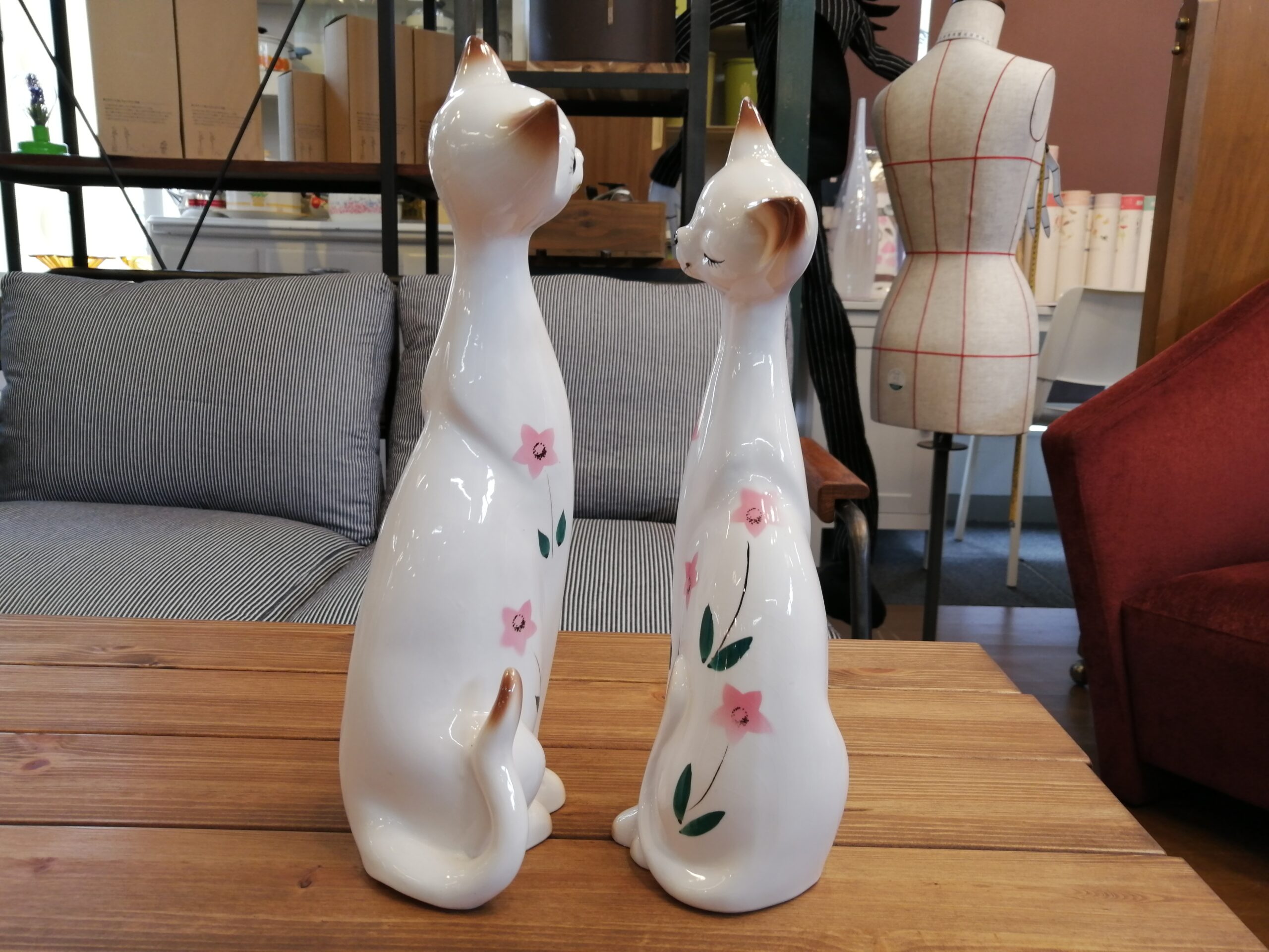 シャム猫の置物 オブジェ 陶器 買取しました！ | 愛知と岐阜の